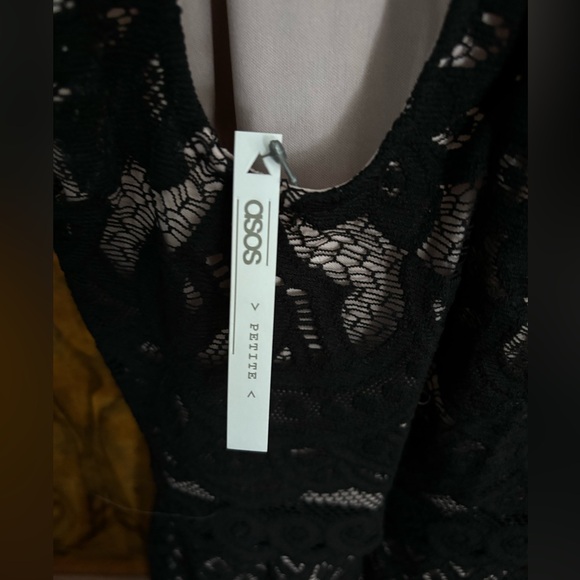 ✨HOST PICK ✨ASOS Petite Black Lace High Neckline Cocktail Dress - Picture 6 of 8